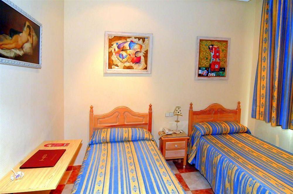 Ch Plaza D'Ort Rooms IV Madri Exterior foto