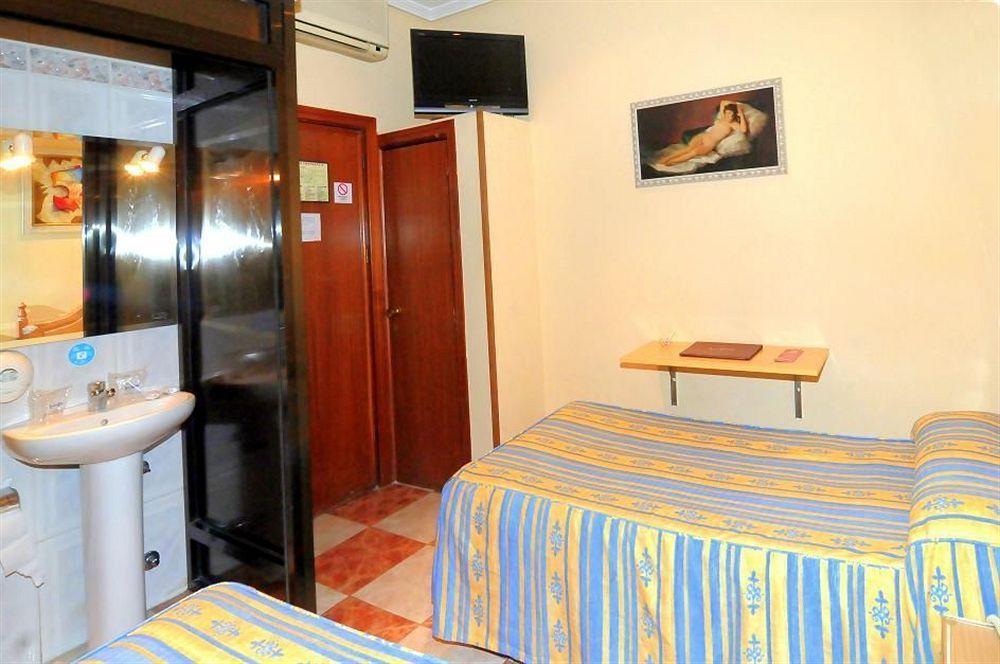 Ch Plaza D'Ort Rooms IV Madri Exterior foto