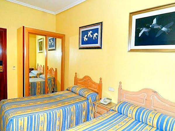 Ch Plaza D'Ort Rooms IV Madri Exterior foto