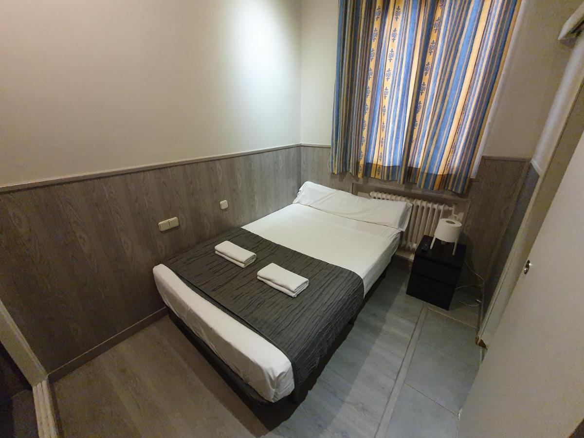 Ch Plaza D'Ort Rooms IV Madri Exterior foto