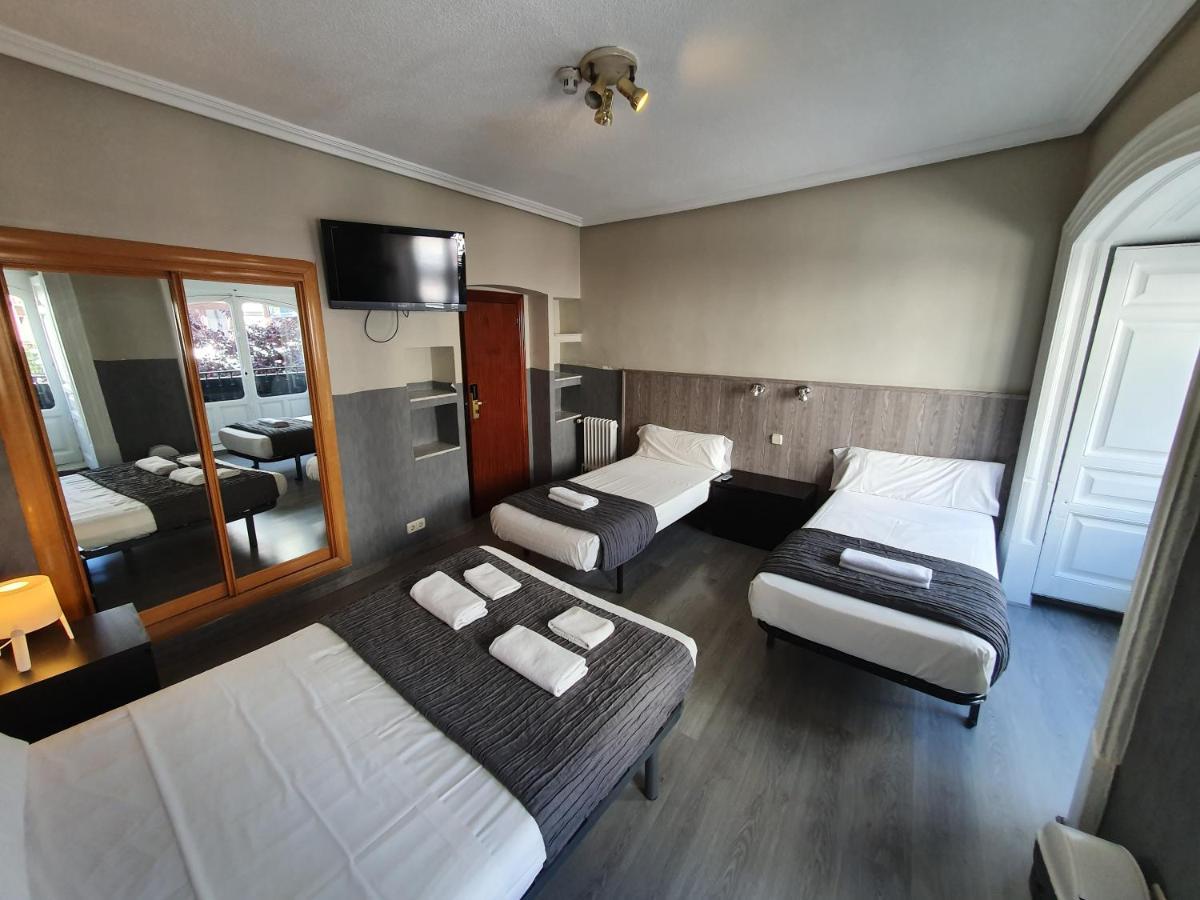 Ch Plaza D'Ort Rooms IV Madri Exterior foto