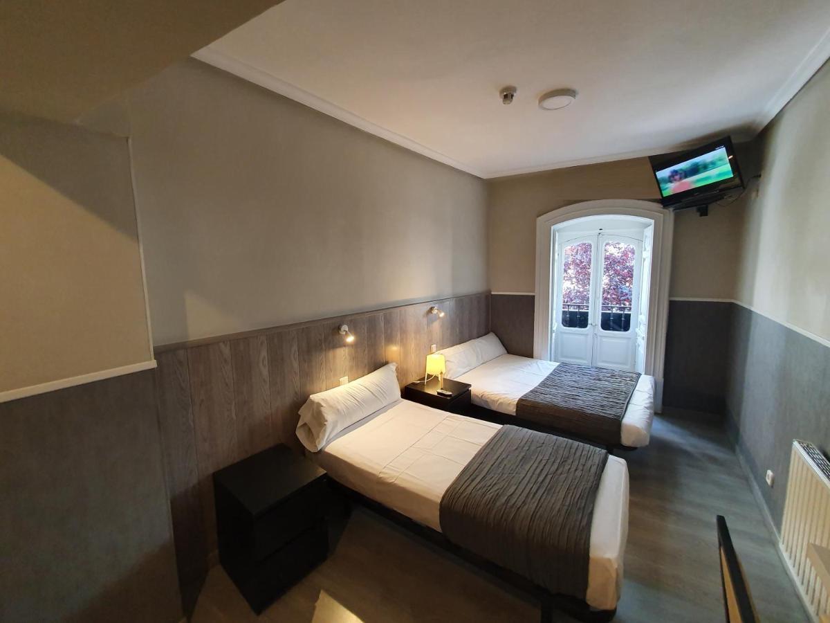 Ch Plaza D'Ort Rooms IV Madri Exterior foto